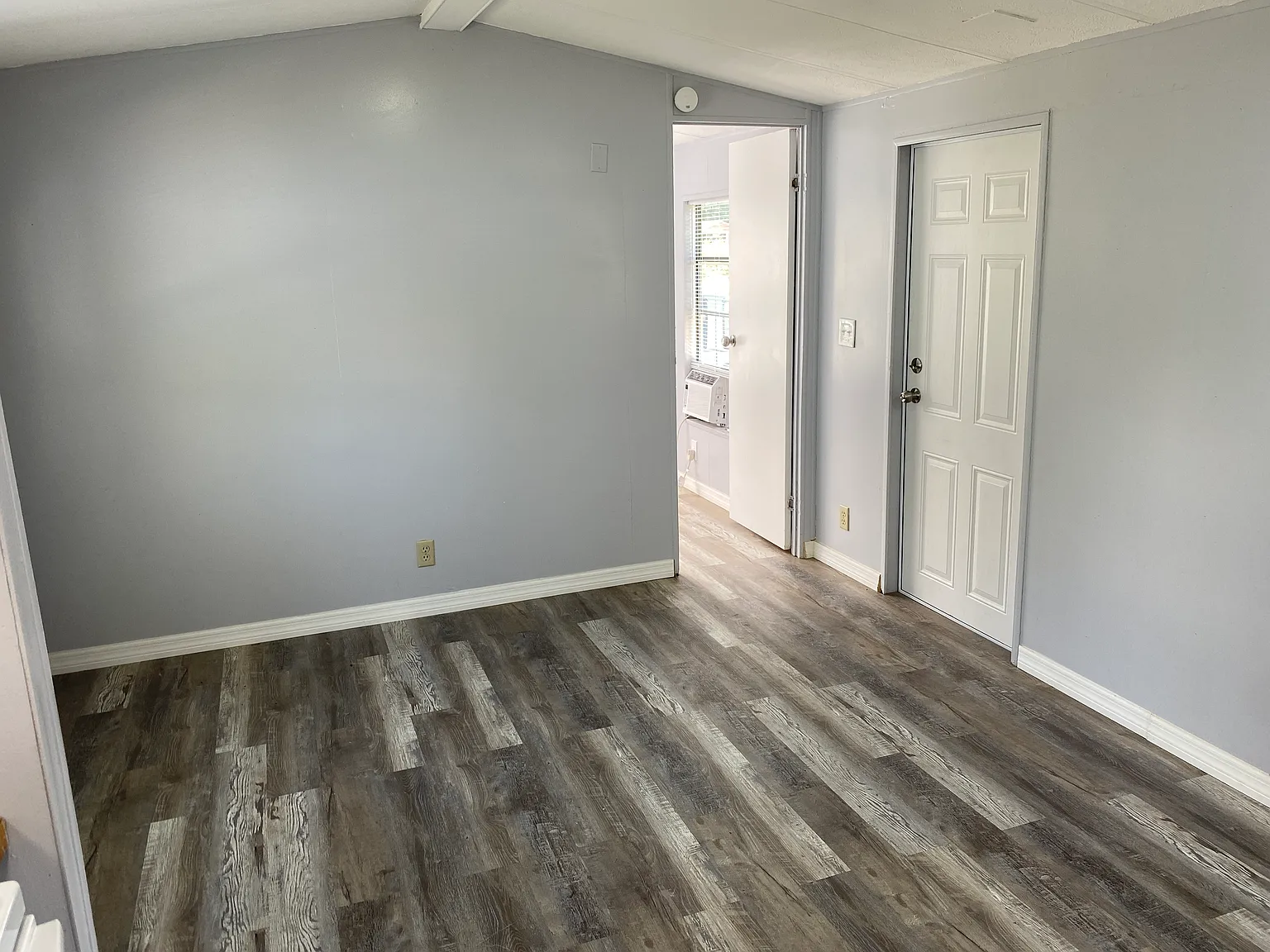 2 bed, $850 — Photo 4