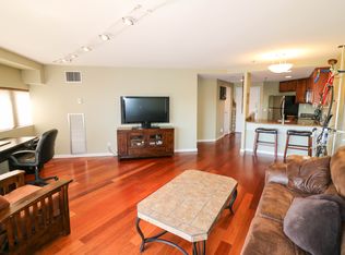 100 Park Ave W APT 305, Denver, CO 80205