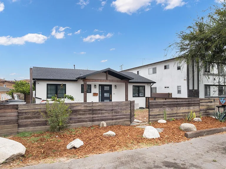 2726 Andreo Ave — Photo 34