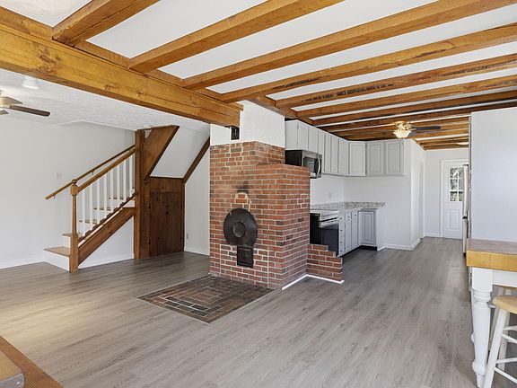3rd image of 229 Bakers Grant Road