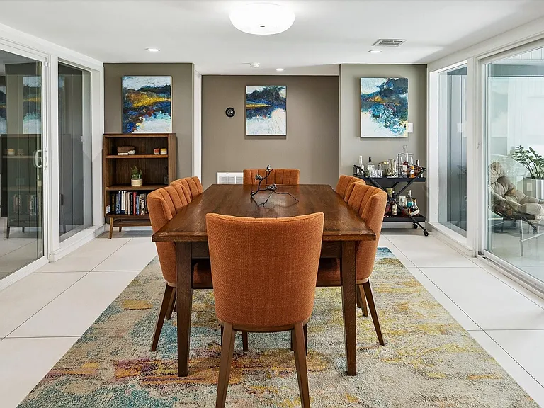 9769 Oak Point Dr — Photo 12