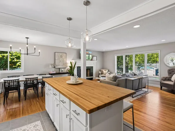 5227 Birch Rd, Minnetonka, MN 55345