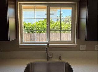 207 Trees Ct #207, Silverton, OR 97381