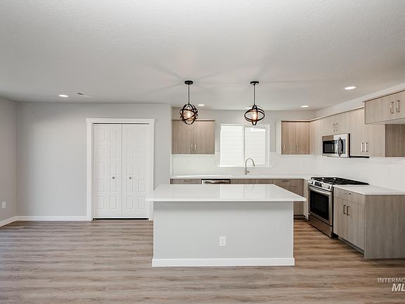 2nd image of 6960 W Redwood Creek Dr