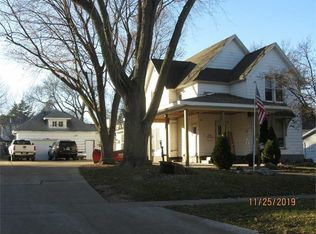 1003 6th St, Grundy Center, IA 50638
