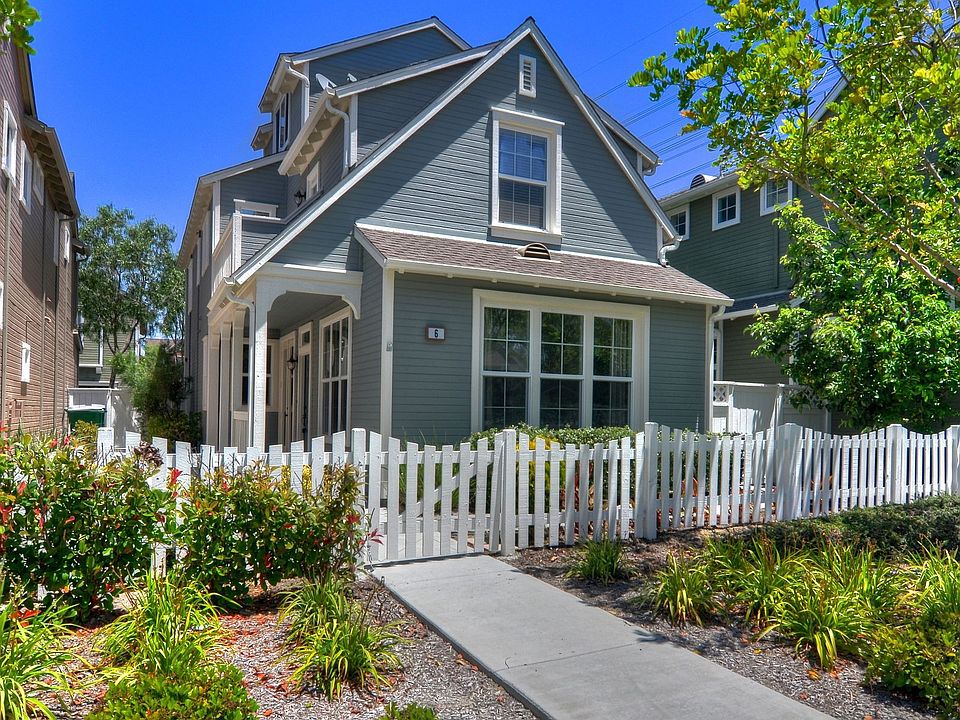 Beautiful New England Style