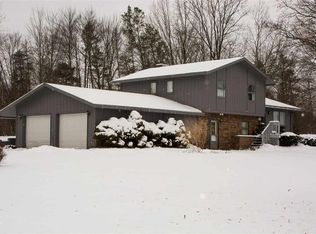1725 Dean Dr NW, Kalkaska, MI 49646