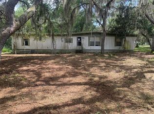 18612 SE 50th St, Ocklawaha, FL 32179