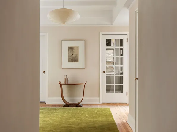 44 Gramercy Park North image 7 of 10