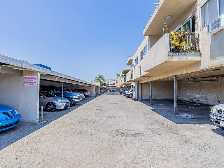 Langdon apts — Photo 11