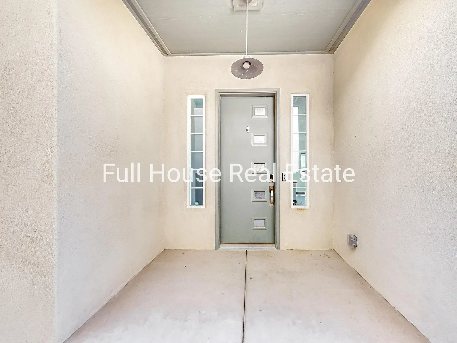 3 bed, 2395 sqft, $3,200 — Photo 4