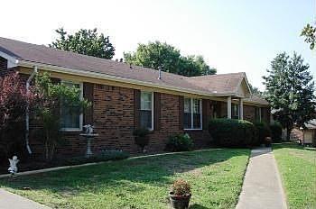 1st image of 412 Warren Cir