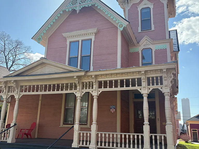 215 Lafayette Ave NE #4 — Photo 6