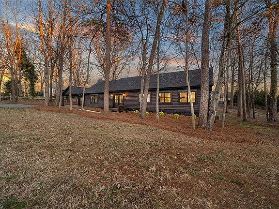 2nd image of 130 Norman Rd