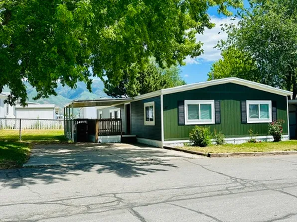 2600 N Hill Field Rd #27, Layton, UT 84041