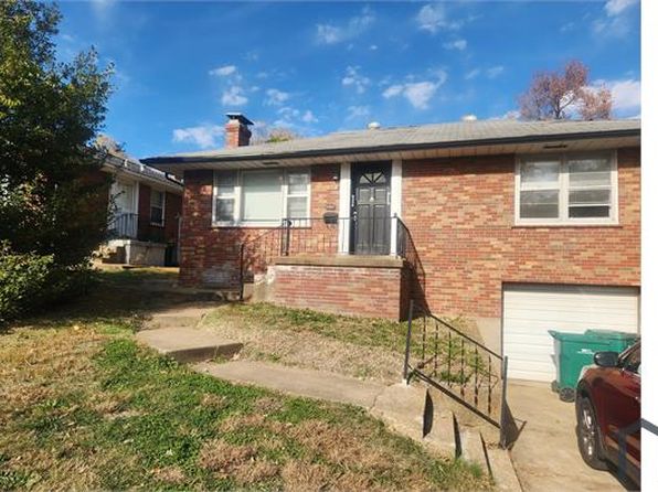 917 Chain Of Rocks Dr