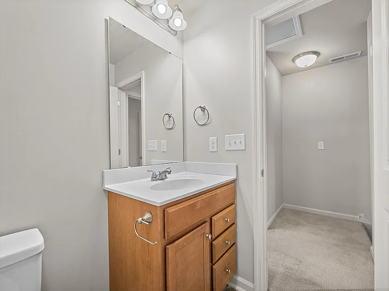 401 Sullivan Loop Rd — Photo 14