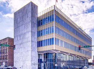 101 SE 3rd St APT 2C, Evansville, IN 47708