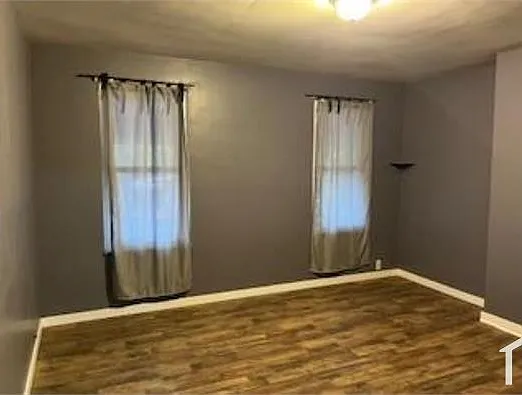 1016 Steuben St — Photo 9