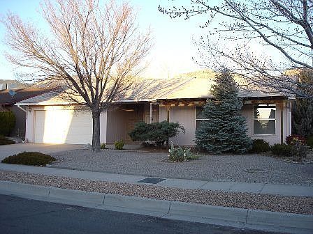 1st image of 620 Vista Abajo Dr NE