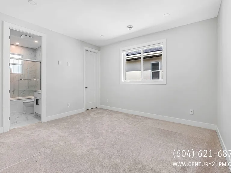 20264 27a Ave #UPPER — Photo 34