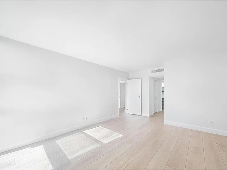 20400 W Country Club Dr #610 — Photo 19