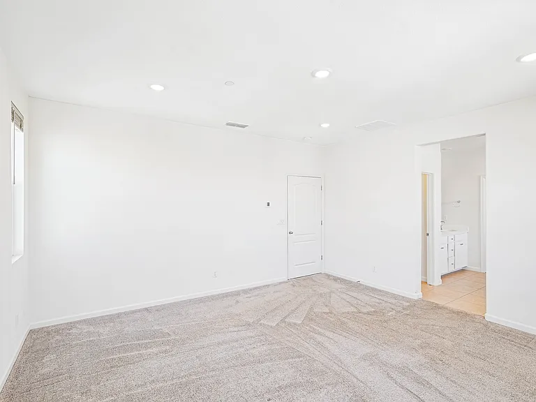 Primary Bedroom, en-suite