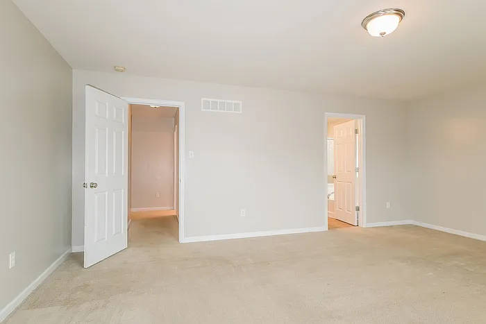 2710 Valley Brook Dr — Photo 9