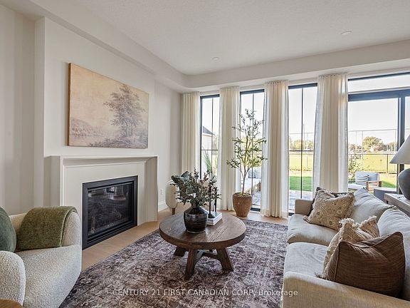 4th image of 212 Foxborough Pl