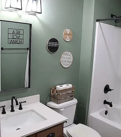 110 Matty Ln — Photo 6