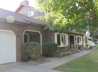 956 Oak Rd, Harlan, IA 51537