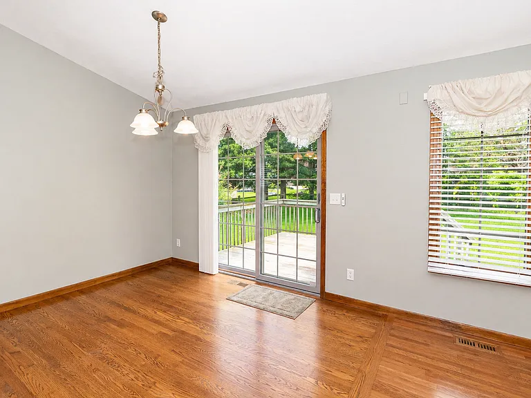 51225 Brandychase W — Photo 5