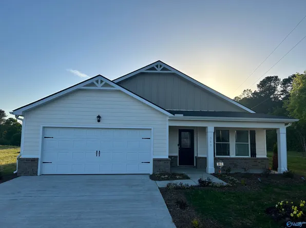 340 Carver Dr SW, Arab, AL 35016