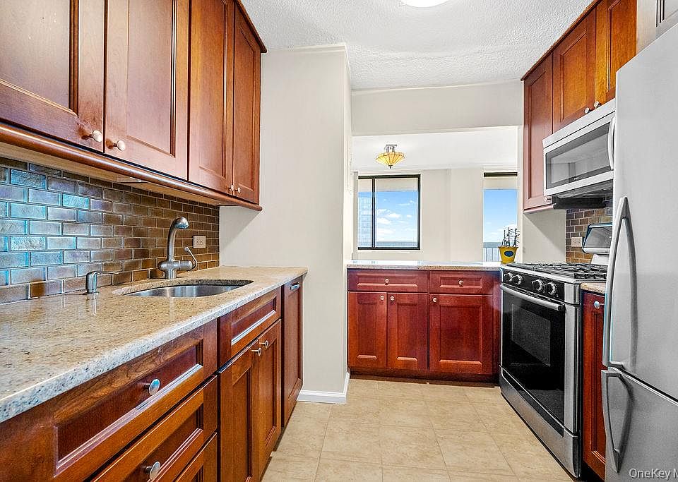 2 Bay Club Drive #16V, Flushing, NY 11360 | Zillow