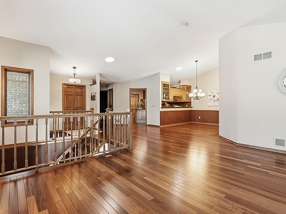 5th image of 18131 Judicial Way S