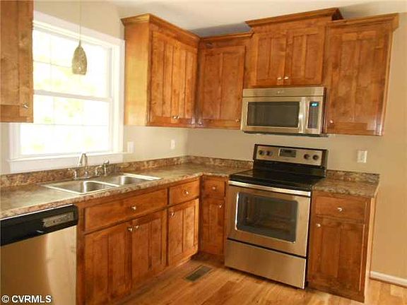 2nd image of 5104 Cheshire Dr