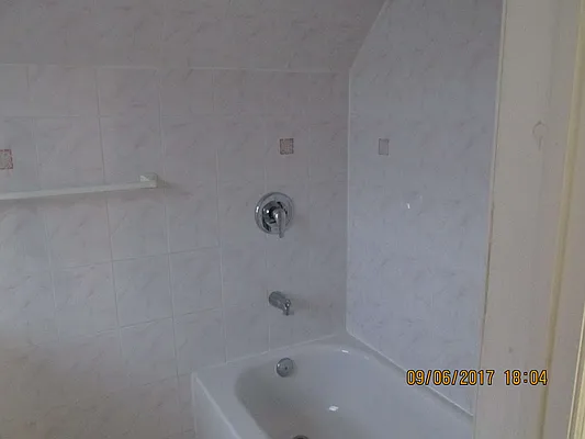 Rented by Windsor Homes Realty Corp | media 29