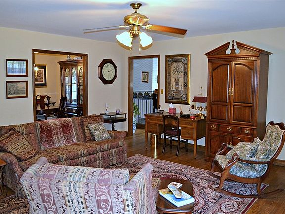 4th image of 2888 Blair Dr