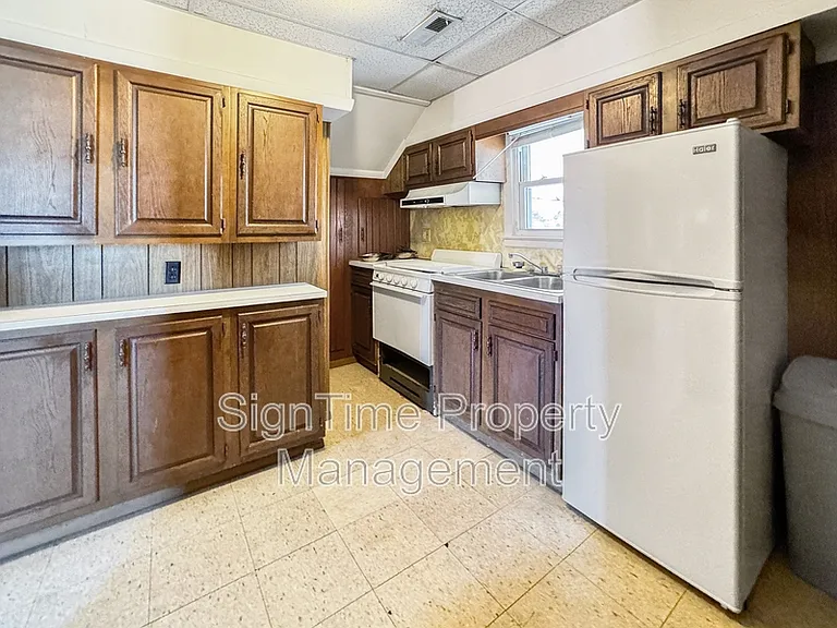 792 Frederick St #10 — Photo 7