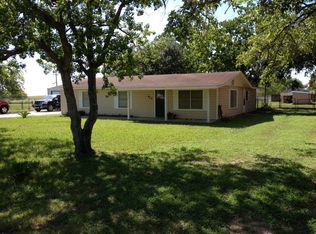 842 Crestview Dr, Victoria, TX 77905