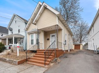 4 Harvard St, Schenectady, NY 12304