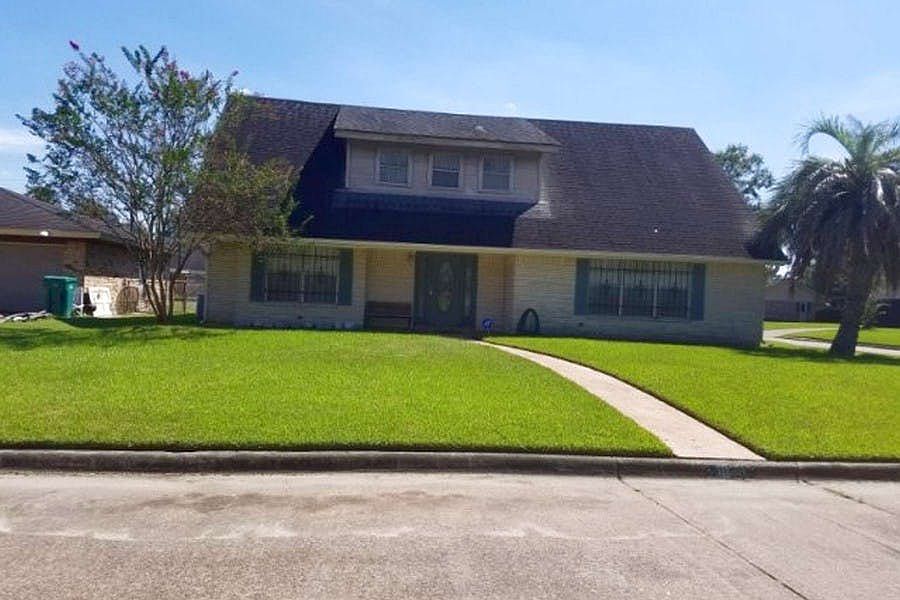 1st image of 1939 Greenbriar Ave