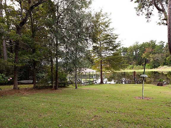 5th image of 105 Hazel Dr