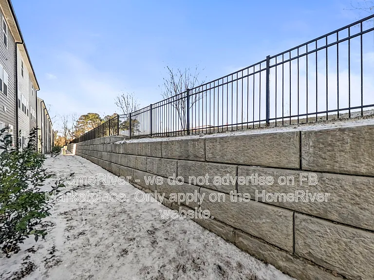2021 Fishamble St — Photo 17