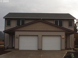 4184 Glacier View Dr, Springfield, OR 97478