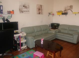 42-15 203rd St, Bayside, NY 11361