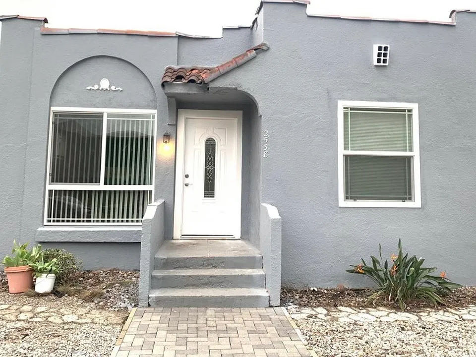 2538.5 E 57th St