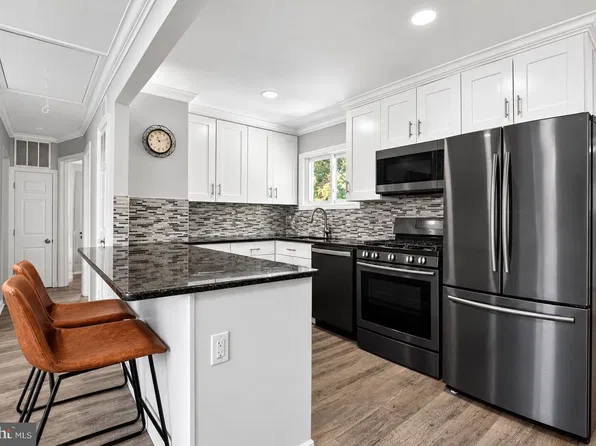 10 Stagecoach Rd, Southampton, NJ 08088