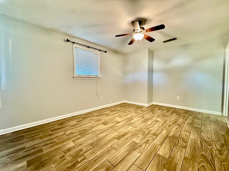 932 Helios Ave #1 — Photo 3