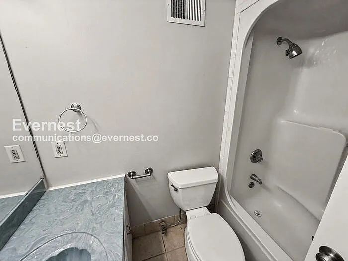 617 Carson Crest Cir — Photo 11